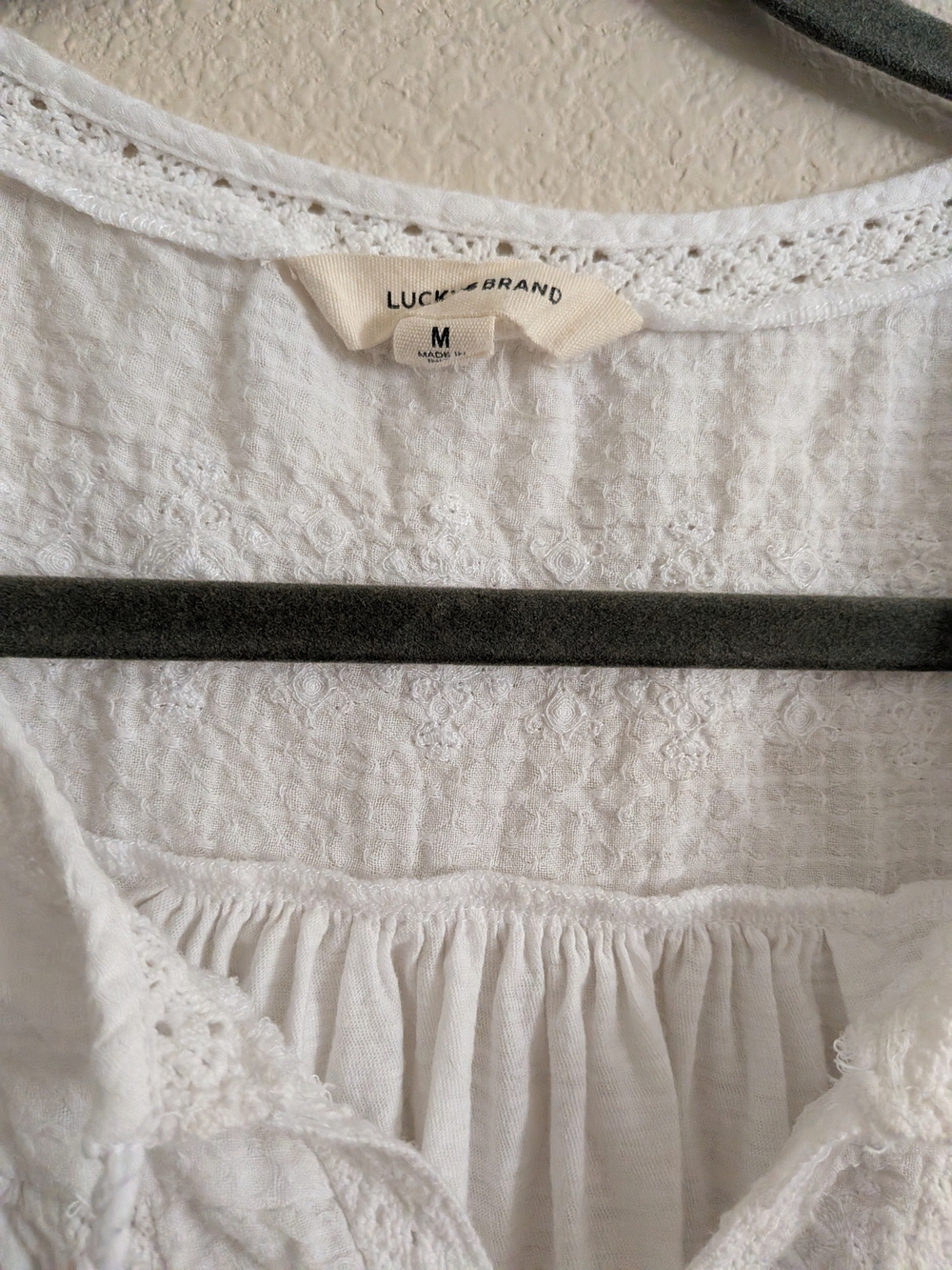 Lucky Brand White Lace-Trim Sleeveless Camisole - Picture 3 of 3